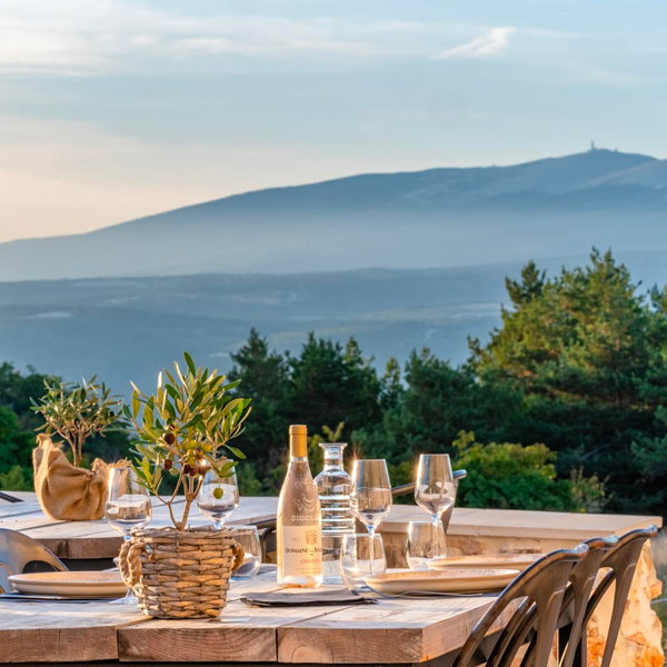 domaine-la-tour.com